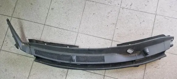 Toyota Aygo AB40 Wiper trim