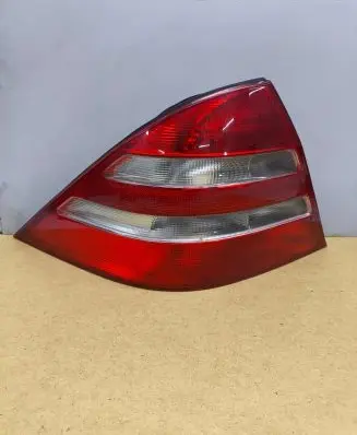 Mercedes-Benz S W220 Rear/tail lights A2208200264