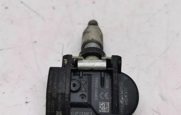 Mitsubishi Outlander Tire pressure sensor 42150C477