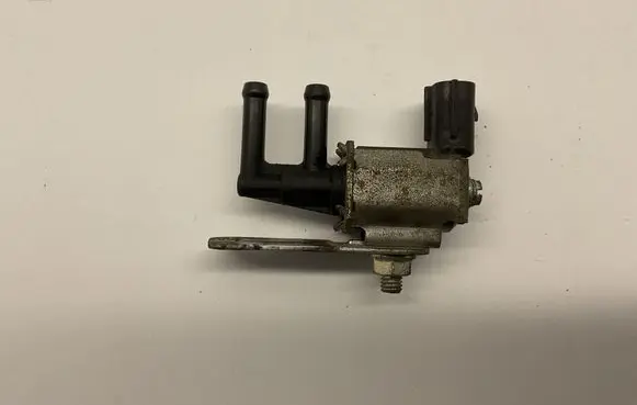 Mazda 6 Turbo solenoid valve K5T48279 7Z12 Z504
