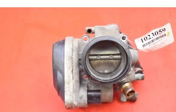 Opel Astra H Throttle body valve 55560398