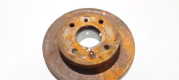 Nissan Almera N16 Rear brake disc neventiliuojamas