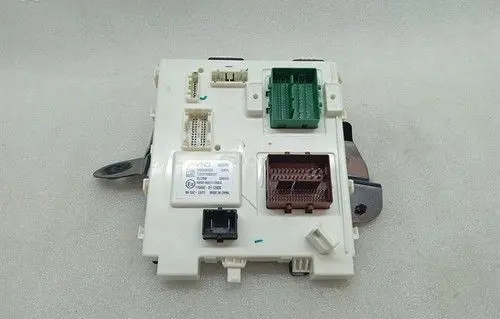 Lotus Eletre Gateway control module 8889003893