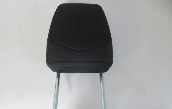 Toyota Auris E180 Front seat headrest 