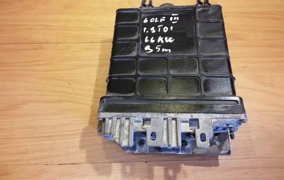 Volkswagen Golf III Engine control unit/module 0281001308 028906021