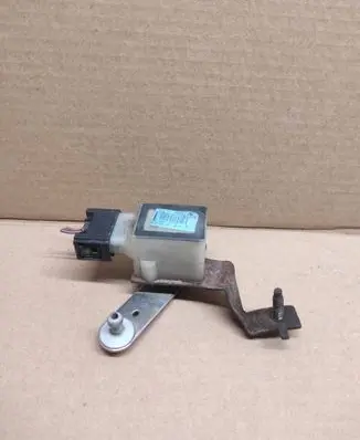 Renault Megane II Front air suspension height level sensor 8200480120 89071211E