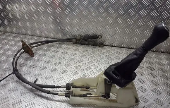 Mitsubishi Outlander Gearbox retarder lever 