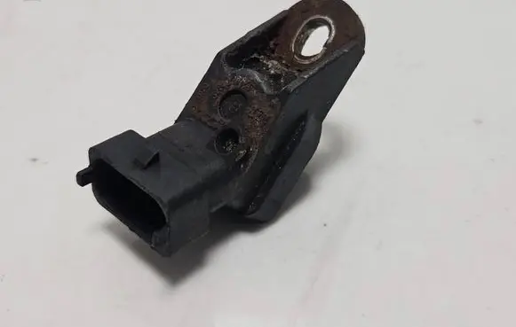 BMW 5 E39 Fuel pressure sensor 13327785354