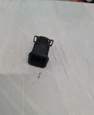 Volkswagen PASSAT B5 Alarm switch 03000380