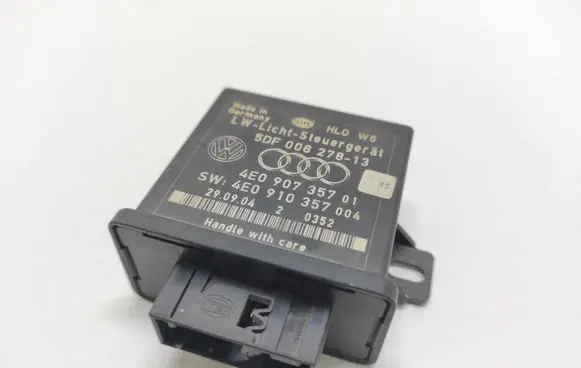 Audi A8 S8 D3 4E Light module LCM 5DF00827813 4E0907357 4E0910357004