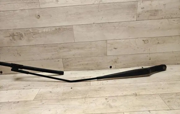 Volkswagen Touran I Front wiper blade arm 2K1955410