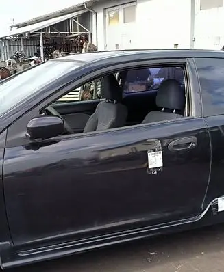 Honda Civic Front door B92P