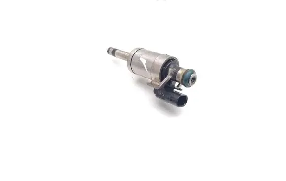 Ford Focus Fuel injector CM5G-9F593-FA