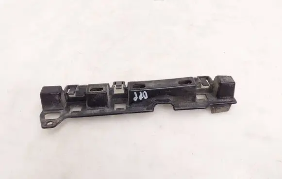 BMW 5 G30 G31 G38 Fender mounting bracket 7387342