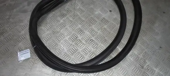 Volvo V40 Sliding door rubber seal 