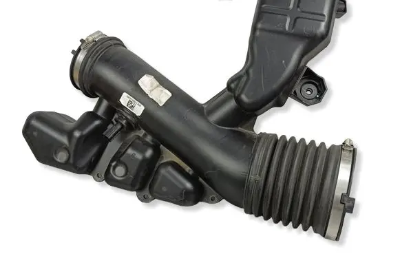 Jeep Grand Cherokee WL Air intake duct part 68376821AB