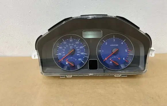 Volvo C30 Speedometer (instrument cluster) 36002775