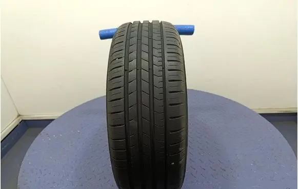 Renault Laguna III R17 summer tire 8714692880438