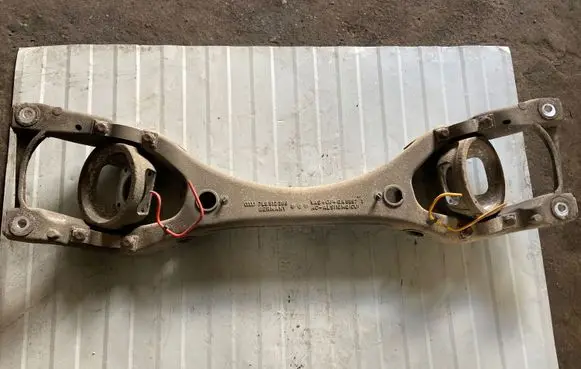 Audi Q7 4L Rear subframe 7L8512369