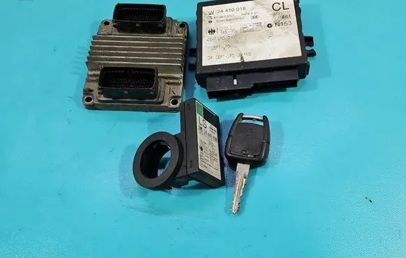 Opel Astra G Engine control unit/module ECU 12212819 IMPRK1590281