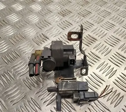 Hyundai ix35 Vacuum valve 