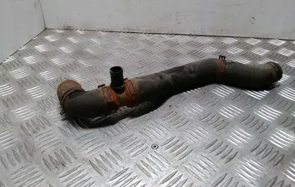 Renault Trafic II (X83) Engine coolant pipe/hose