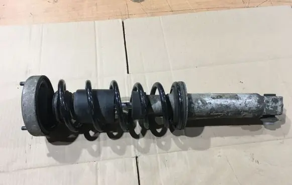 BMW 6 E63 E64 Rear shock absorber with coil spring 6766773
