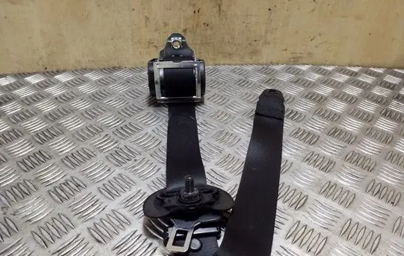 Mini Cooper Countryman R60 Front seatbelt 617059700B