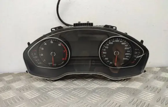 Audi A4 S4 B9 Speedometer (instrument cluster) 8W5920780C