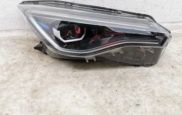 Renault Zoe Headlight/headlamp 260103811R X4833