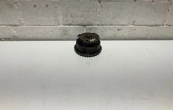 BMW 3 E92 E93 Camshaft pulley/ VANOS 7540347