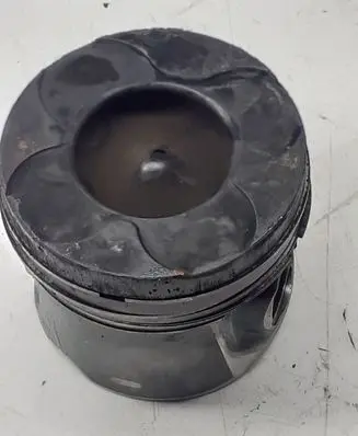 Volvo V60 Piston 