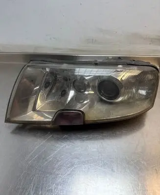 Skoda Superb B6 (3T) Headlight/headlamp 1376A 1377020402