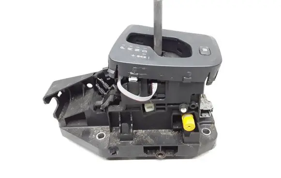 Volvo XC70 Gear shifter/selector P30735557