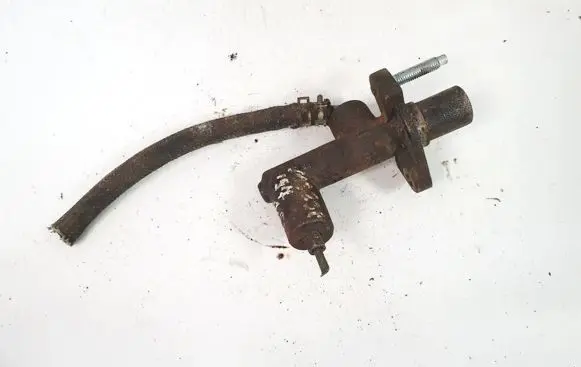 Mazda 323 F Clutch master cylinder