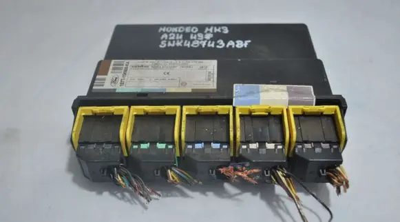 Ford Mondeo Mk III Comfort/convenience module 6NW008412MONDEO