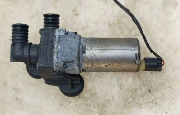 BMW 3 E90 E91 Electric auxiliary coolant/water pump 8369806 0392020068