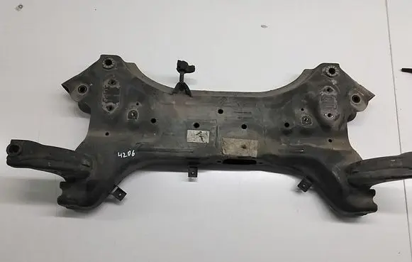 Hyundai i20 (GB IB) Front subframe 62401C8000