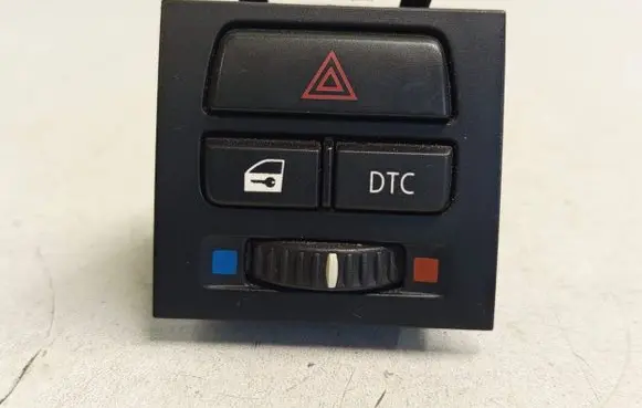 BMW 3 E92 E93 Hazard light switch 9132421