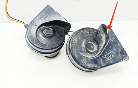 Ford Mondeo Mk III Horn signal 55306