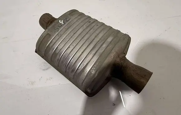 BMW 3 E90 E91 Middle muffler/silencer 7793237