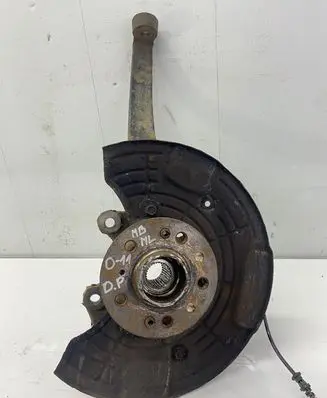 Mercedes-Benz ML W164 Front wheel hub spindle knuckle