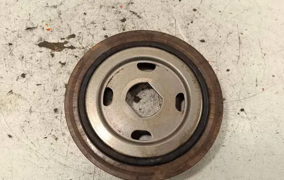 Nissan X-Trail T32 Crankshaft pulley 123034219R