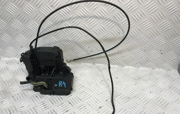 Mercedes-Benz CLK A209 C209 Front door lock 2097200435