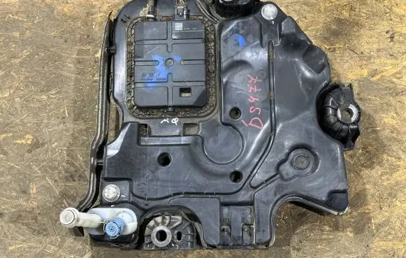 Citroen DS4 AdBlue liquid reservoir 9807475780