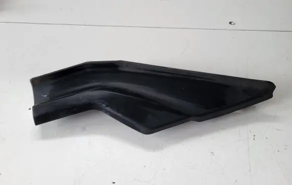 Opel Mokka B Wiper trim 9836321180