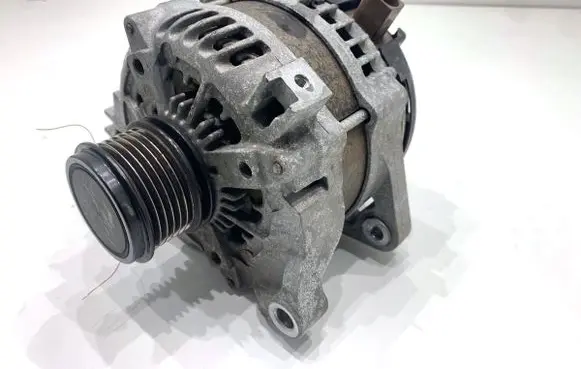 Lexus IS III XE30 Generator/alternator 2706036130