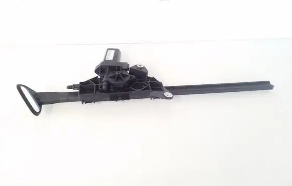 Mercedes-Benz E C207 W207 Front seatbelt A2078600282 1060608 3J4934B