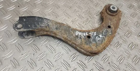 Rear control arm