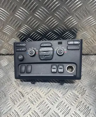 Volvo XC90 Climate control unit 30782329 SN2040478 M6204100135